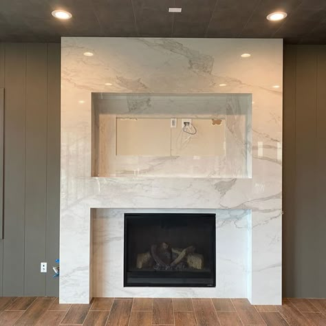 Modern Fireplace Porcelain, Porcelain Fireplace Surround, Marble Insert Fireplace, Porcelain Fireplace, Stone Slab Fireplace, Modern Marble Fireplace Mounted, Porcelain Slab Fireplace, Fireplace Style, Fireplace Feature Wall