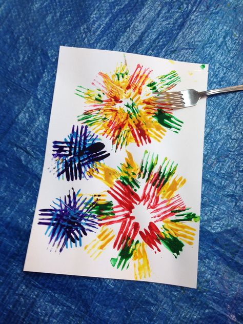 Firework fork painting Fork Painting, Firework Art, Toddlers Crafts, Firework Painting, Kids Craft Ideas, Fireworks Craft, Pitch Forks, Fork Art, Fireworks Art