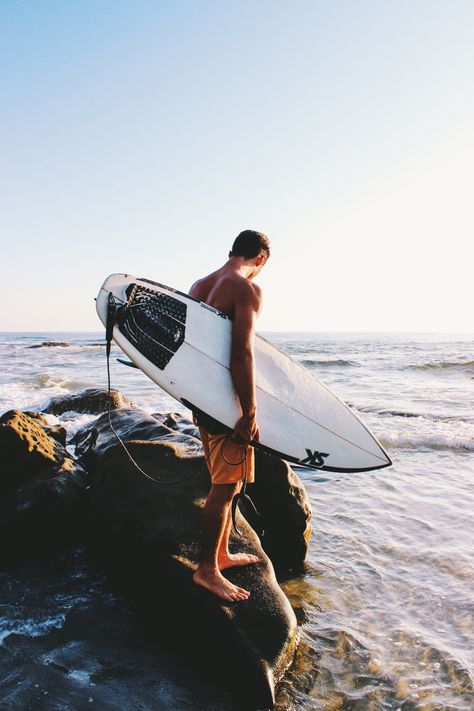 Surf Fear California Boy Aesthetic, Surfing Workout, Surf Boy, Surfer Guys, California Surfer, Surf Aesthetic, Surfer Boys, Oddly Specific, Surfer Boy