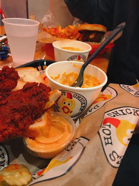 Dave’s Hot Chicken, Los Angeles, Ca. #losangeles Dave's Hot Chicken Aesthetic, Dave’s Chicken, Dave's Hot Chicken, Peace Pics, Urban Air, Random Aesthetics, Food Coma, Hot Chicken, Food Drinks Dessert