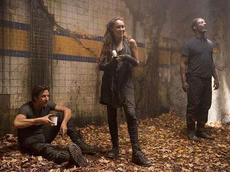 Behind the scenes The 100 Behind The Scenes, Henry Ian Cusick, Isaiah Washington, Lexa E Clarke, Commander Lexa, Lexa Y Clarke, Alycia Jasmin Debnam Carey, Lexa The 100, Sky People