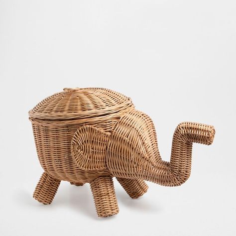 Zara ELEPHANT BASKET Elephant Bathroom Decor, Elephant Bathroom, Kids Bathroom Ideas Shared, Elephant Basket, Elephant Home Decor, Kids Deco, Toy Storage Baskets, Small Item Storage, Toy Basket