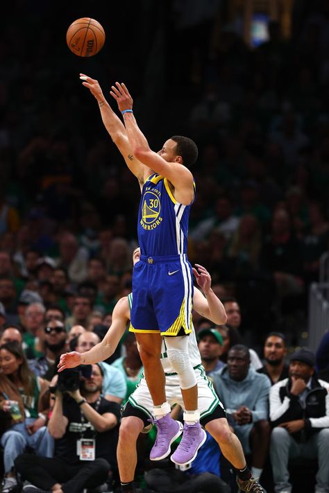 Stephen Curry Dunk, Steph Curry Shooting, Stephen Curry Shot, Stephen Curry Shooting, Steph Curry Wallpapers, Nba Wallpapers Stephen Curry, Stephen Curry Wallpaper, Curry Pictures, Stephen Curry Basketball