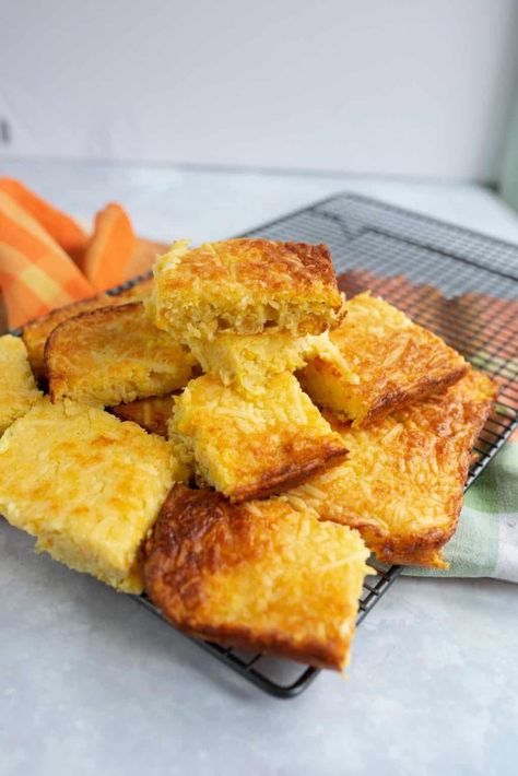 Cheesy, Creamy Cornbread Casserole - Happy Homeschool Nest Creamy Cornbread Casserole, Creamy Cornbread, Creamy Corn Bread, Cheesy Cornbread, Cornbread With Corn, Cornbread Casserole, Hearty Casseroles, Cornbread Mix, Tater Tot Casserole