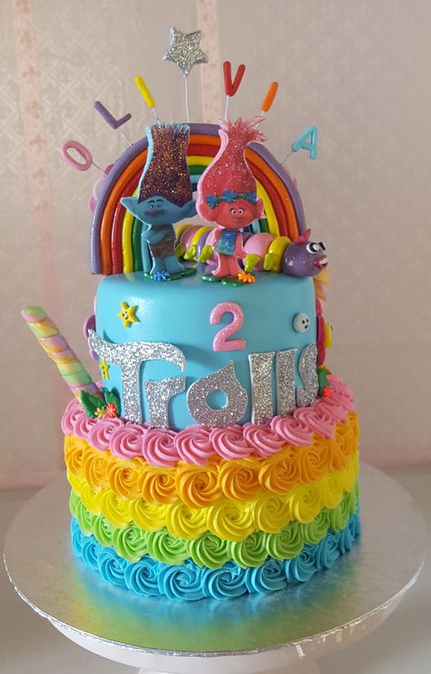 Trolls Birthday Dessert Table, 2nd Birthday Trolls Theme, Trolls Themed Birthday Cake, Trolls 3rd Birthday Cake, Diy Trolls Birthday Cake, Trolls Two Year Old Party, Trolls Band Together Birthday Cake, Trolls World Tour Cake, Simple Trolls Birthday Cake