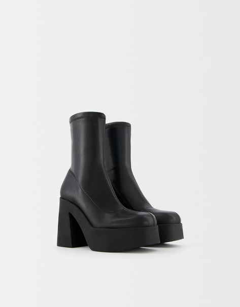 Bershka Boots, White Bridal Shoes, Fall 24, Trending Boots, Black Heel Boots, Platform Ankle Boots, Sandals For Sale, Boots Women, Shoe Obsession