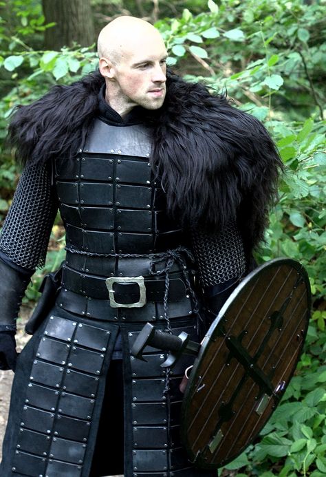 Watchers On The Wall, Viking Armor, Costume Armour, Armor Clothing, Shoulder Armor, Leather Armor, Knight Armor, Arm Armor, Medieval Armor