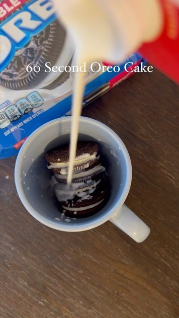 Rachaell Rampini on Instagram: "Have any of you seen or tried this trend?! I’m not sure who started it, but if you know please send my way so I can give them credit! I was SHOOK that it tasted just like cake!! 60 Second Oreo Cake Add 4 @oreo cookies to a mug. Pour in 1-2 tbsps of @lactaid milk (or milk of choice). Use a fork to mash cookies into milk forming a batter-like consistency (as shown). Microwave for 60 seconds. Ta-da! CAKE. #viral #trend #microwave #cake #oreos" Oreo Mug Cake Microwave, Lactaid Milk, Microwave Cake, Mug Cake Microwave, Oreo Cake, Oreo Cookies, Viral Trend, Mug Cake, 60 Seconds