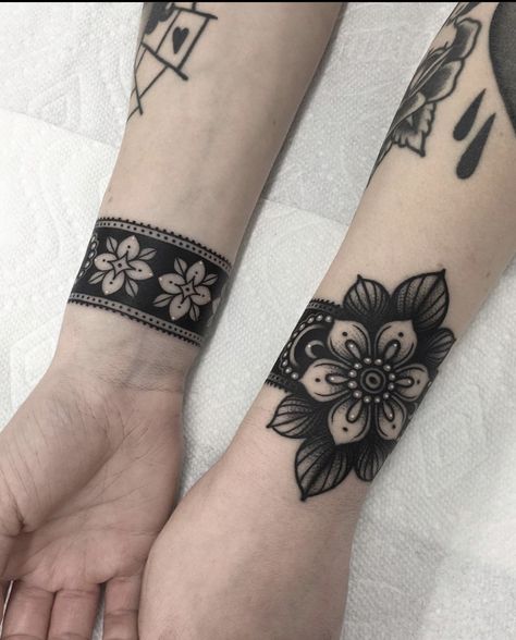 Meaningful Traditional Tattoos, American Traditional Band Tattoo, Traditional Tattoo Band, Traditional Tattoo Wrist, Arm Cuff Tattoo, Ankle Band Tattoo, Arm Cover Up Tattoos, Wrap Around Wrist Tattoos, Wrist Band Tattoo