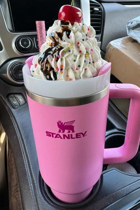 How cute is this stanley topper? I found it on Etsy and it couldn't be more adorable as a Stanley cup accessory. If you've got a Stanley cup lover in your life, they'll go crazy over this fun topper! Cream Stanley, Stanley Products, Starbucks Tumbler Cup, Hello Kitty Gifts, Trendy Water Bottles, Diy Desserts, Pretty Cups, Amazon Home Decor, Amazon Beauty Products