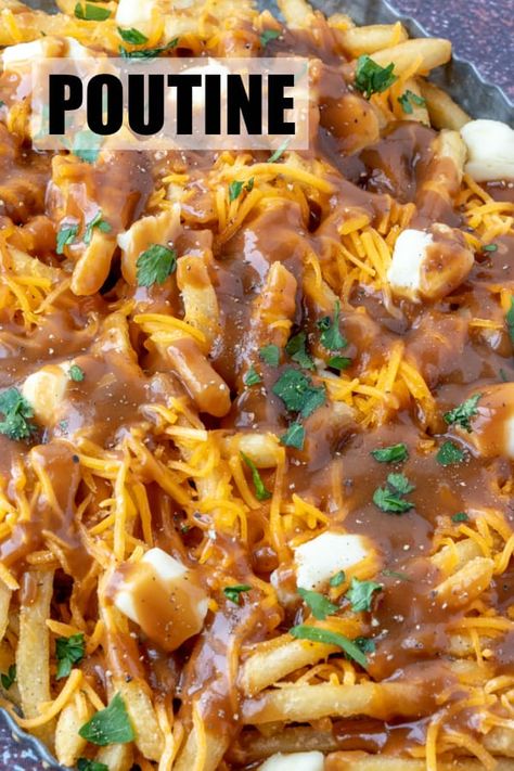 Loaded Poutine, Breakfast Poutine Recipe, Acadian Food, Poutine Recipes, Breakfast Poutine, Chicken Poutine, Poutine Fries, Cooking French Fries, Poutine Recipe