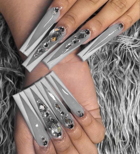 Gray French Tip Nails, Grey French Tip Nails, Grey Nails Acrylic, Nails Grey, Poppin Nails, Grey Nails, Long Stiletto Nails, Finger Art, Square Nail