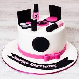 Make Up Torte, Cake Chanel, Makeup Birthday Cakes, Chanel Birthday Cake, Chanel Cake, Makeup Cake, 12th Birthday Cake, Teen Cakes, Cakes To Make