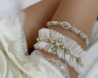 Diamond Garter, White Lace Garter, Vintage Garter, Rhinestone Garter, Thigh Garter, Bride Elegant, Bride Garter, Rose Gold Lace, Bridal Garters Set