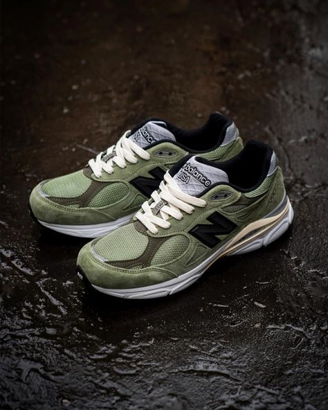 JJJJound x New Balance 990v3 "Olive" now available online New Balance 990v3 Jjjjound Olive, New Balance 990 Olive, 990 V3 New Balance, New Balance Jjjjound 990, New Balance 990 V3 Outfit, Jjjjound New Balance, Sneaker Wishlist, Boys Outfits Aesthetic, New Balance 990v3