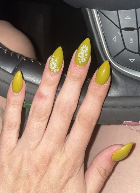 1960 Nails Design, 70s Nails Retro Square, Pyrex Nails, 70s Inspired Nail Art, Pyrex Nail Art, Pyrex Inspired Nails, 60s Inspired Nails, Mod Nails, 70s Nails Retro Fall