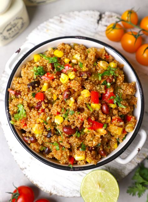 One Pot Mexican Quinoa Recipe - Fun FOOD Frolic Quinoa Mexican Bowl, One Pot Mexican Quinoa, Quinoa Mexican, One Pot Mexican, Mexican Bowl, Quinoa Tacos, Mexican Quinoa, Bean Chilli, Fried Tomatoes