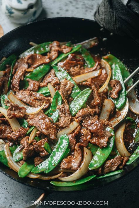 Beef With Snow Peas, Asian Recipes Beef, Asian Potluck, Snow Peas Recipe, Asian Dinner, Asian Beef, Weekday Dinner, Chinese Cooking Recipes, Takeout Food