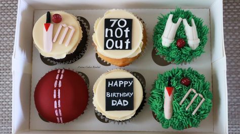 Cricket Cupcakes, Cricket Cake, Wwe Birthday, Sports Cake, Sports Themed Cakes, Cake For Boyfriend, Sport Cakes, Happy Birthday Dad, Themed Cupcakes