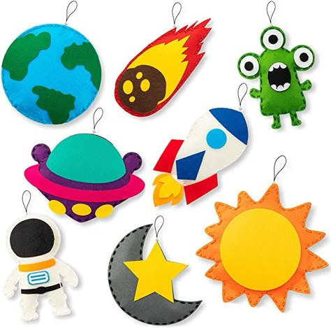 Felt Alien, Monster Sewing, Space Felt, Felt Sewing Kit, Diy Toddler Toys, Mobile Craft, Felt Doll Patterns, Felt Sewing, Girls Fun