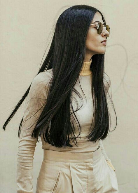 One Length Haircuts, One Length Hair, Gilda Ambrosio, Long Bobs, Haircut Medium, Hair Styler, Long Black Hair, Beautiful Long Hair, Medium Hair Cuts