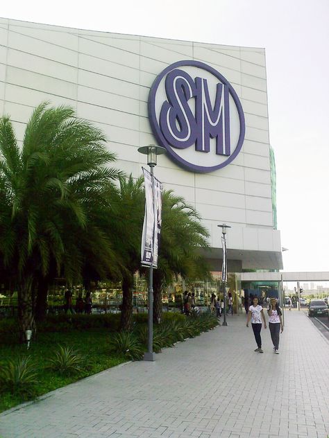 A peek of M.O.A. short for SM Mall of Asia. It is one of the largest malls in Manila, Philippines. Sm Mall Aesthetic, Sm Mall Prank, Mall In Philippines, Mall Of Asia Philippines, Sm Picture, Sm Building, Philippines Aesthetic, Candy Store Display, Pasay City