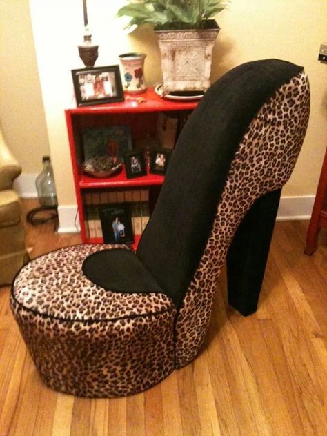 High Heel Shoe Chair Y2k Bedroom Ideas, Cheetah Print Rooms, Heel Chair, High Heel Chair, High Heel Shoe Chair, Trashy Y2k Bedroom, 2000s Room, Shoe Chair, Y2k Bedroom