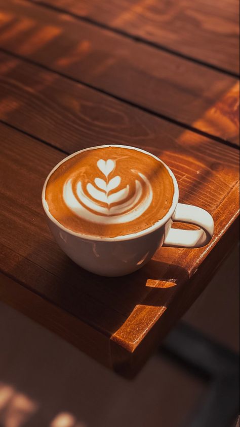 Coffee Tea Aesthetic, Coffee Latte Aesthetic, Latte Art Aesthetic, Caffe Aesthetic, Cappuccino Photography, Kopi Aesthetic, Morning Coffee Photography, Coffee Pics, Espresso Love