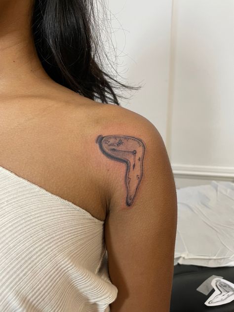 Done by Kim Ellen Dali Melting Clock Tattoo, Dali Clock Tattoo, Dali Tattoos, Dali Clock, Dali Tattoo, Melting Clock, Clock Tattoo, Piercing Ideas, Shoulder Tattoo