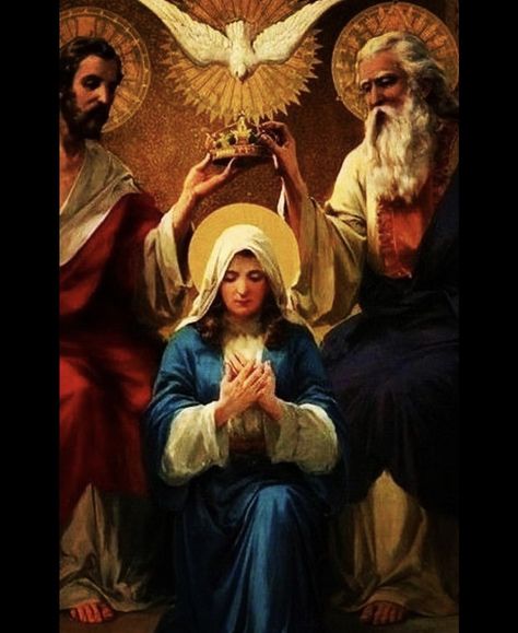 Queen Of Heaven And Earth, Choirs Of Angels, Blessed Mother Statue, Mother Mary Images, Catholic Pictures, Blessed Mary, Images Of Mary, Queen Of Heaven, Jesus And Mary Pictures