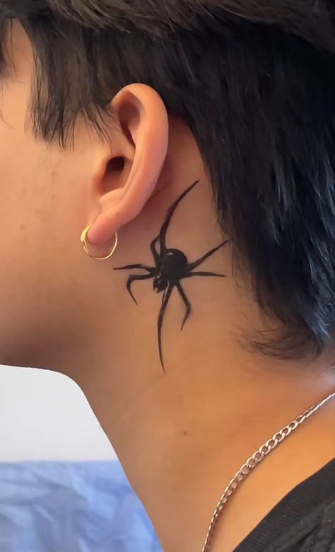 Tattoo Behind The Ear, Spider Tattoos, Scary Spider, Spiderman Tattoo, P Tattoo, Mystical Tattoos, Tattoo Inspiration Men, Scary Tattoos, Pin Down