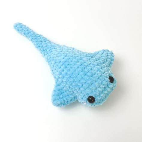 Rose and Lily Amigurumi: Crochet Stingray - Free Crochet Pattern Stingray Pattern Crochet, Crochet Large Sea Turtle Pattern Free, Amigurumi Stingray Free Pattern, Rose And Lily Amigurumi, Stingray Free Crochet Pattern, Chunky Amigurumi Pattern, Free Crochet Stingray Pattern, Crochet Manta Ray Pattern Free, Crochet Chunky Amigurumi Free Pattern