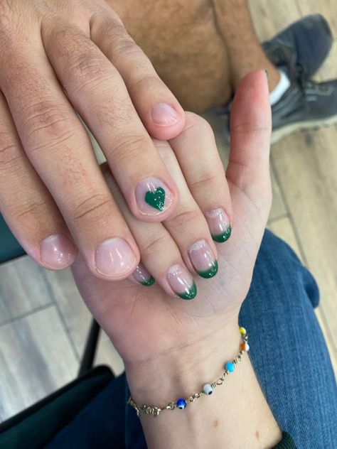 Couple Nails Aesthetic, Matching Couple Manicure, Matching Nail Art Couple, Nail Designs For Couples, Nail Couple Ideas, Matching Christmas Nails With Boyfriend, Bf Gf Nail Ideas, Nails To Get For Your Boyfriend, Cute Couple Nails