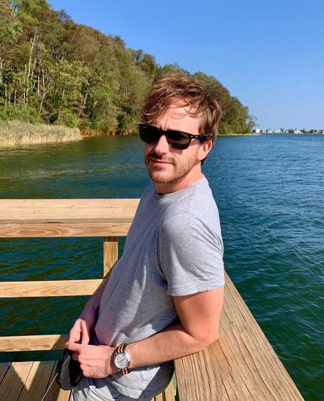 joe safe place (@safemazzello) on X Joseph Mazzello, Joe Mazzello, Safe Place, Instagram Account, Pretty People, Queen, Quick Saves, Instagram