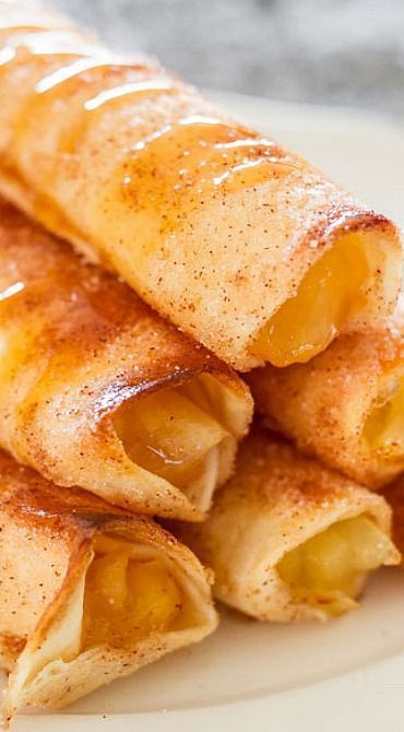 Apple Pie Taquitos, Amazing Deserts, Jo Cooks, God Mat, Sweet Bread, Apple Desserts, Eat Dessert, Apple Recipes, Pie Recipes