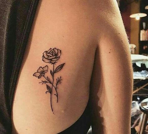 Rose Tattoos For Women, Small Rose Tattoo, Pink Tattoo, Black Rose Tattoos, Tattoo Rose, Geniale Tattoos, Trendy Tattoos, Popular Tattoos, Rose Tattoos