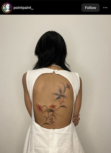 Coloured Back Tattoo Women, Back Tattoo Flowers Women, Colorful Back Tattoos For Women, Back Flower Tattoo, Flower Back Tattoo, Lotus Tattoo Back, Tiny Tats, Small Dragon Tattoos, Point Paint