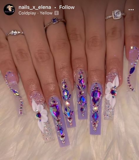 Purple Nails With Diamonds, 18th Birthday Nails Acrylic, Nails Inspo Purple, Nails Quinceanera, Nails Acrylic Purple, 18th Birthday Nails, Sweet 16 Nails, Quince Nails, Purple Quince