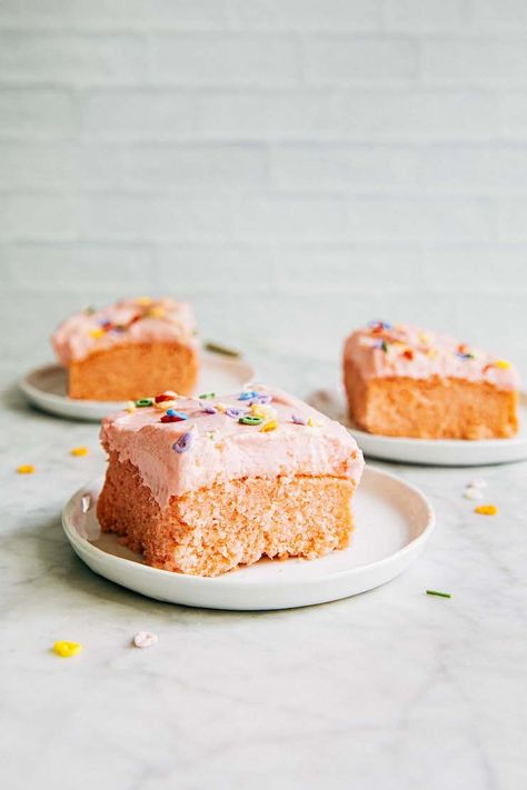 Pink Sheet Cake, Guava Chiffon Cake, Guava Cake Recipe, Guava Cream Cheese, Guava And Cream Cheese, Guava Cake, Hawaiian Desserts, Whipped Frosting, Sheet Cake Recipes