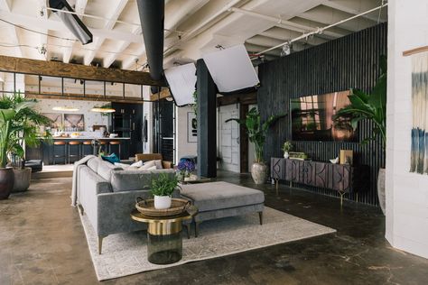 An Insider's Look: Tour The New Queer Eye Loft - Front + Main Chic Loft Apartment, Loft Living Room Ideas, Soft Industrial Decor, Minimal Loft, Loft Flat, Loft Living Room, Chic Loft, Contemporary Loft, Queer Eye