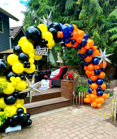 Balloons For Graduation Party, College Balloon Garland, College Balloon Arch, Graduation Balloon Garland Ideas, Double Graduation Party Ideas, Graduation Balloon Garland, Graduation Balloon Arch, Graduation Garland, Graduate 2023