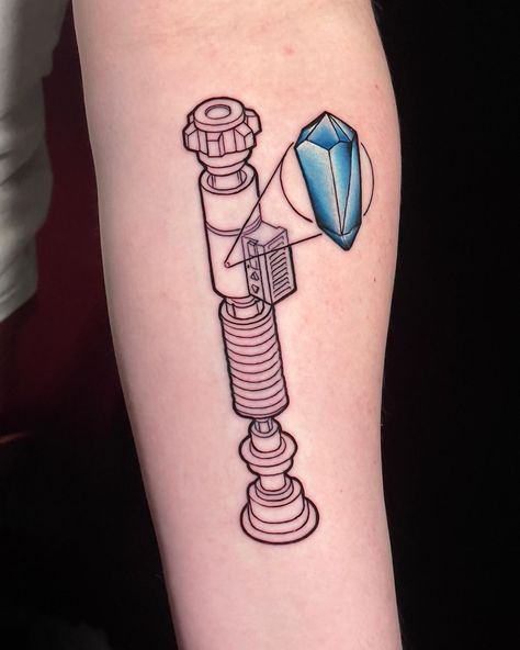 Obi Wan Lightsaber Drawing, Luke Skywalker Lightsaber Tattoo, Kyber Crystal Tattoo, Obi Wan Lightsaber Tattoo, Obi Wan Kenobi Tattoo, Obi Wan Tattoo, Lightsaber Drawing, Obi Wan Lightsaber, Lightsaber Tattoo