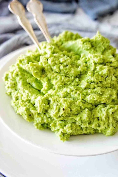 Mash Peas Recipe, Mashed Peas, Green Peas Recipes, Mushy Peas, Shredded Brussel Sprouts, Mint Salad, Roasted Brussel, Honey Mustard Chicken, Brussel Sprout Salad