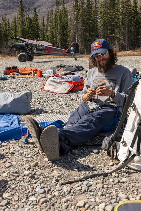 Splitboarding Hiking Aesthetic Outfit Men, Hiking Aesthetic Men, Outdoorsy Men, Camping Aesthetic, Hiking Aesthetic, Adventure Aesthetic, Mens Outfit Inspiration, Mens Fashion Streetwear, Hiking Outfit