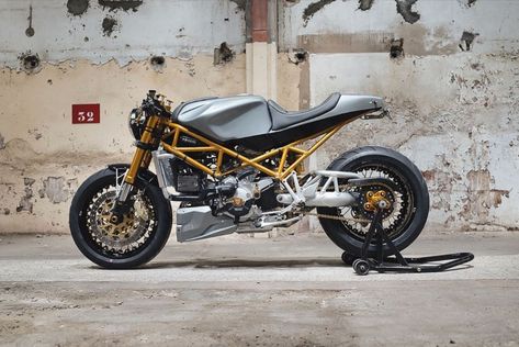 Ducati Models, Modern Cafe Racer, Ducati 749, Custom Fender, Ducati Cafe Racer, Cafe Racer Design, Ducati 848, Honda Vfr, Bike Builder