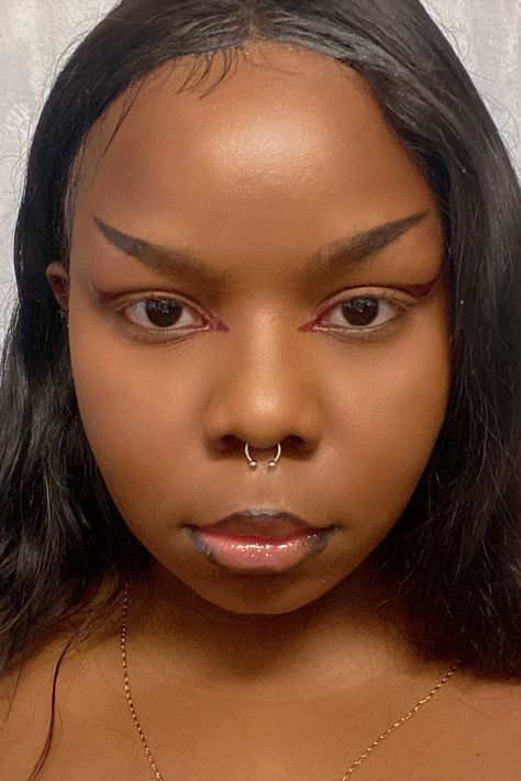 something about upturned eyebrows that always GIVES. soft alt black girl makeup brown lip liner goth emo Upturned Eyebrows, No Eyebrows Look, Half Eyebrows, Alt Eyebrows, Eyebrow Ideas, Goth Eyebrows, Soft Alt, Brown Lip Liner, Makeup Brown