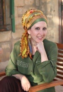 Why Christian Women are Taking Up Jewish Practice of Hair Wrapping Black Hair Natural Styles, Head Covering Movement, Jewish Aesthetic, Jewish Headcovering, Christ Centered Relationship, Christian Head Covering, Hair Covers, Work Dress Code, Cover Hair