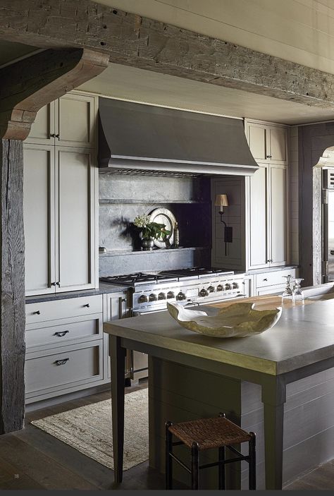 Wood Beams Kitchen, Beams Kitchen, Pursley Dixon, Ranch Kitchen, Ford Interior, Stone Backsplash, Classic Interior Design, Kitchen Hoods, Kitchen Nook