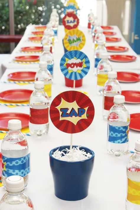 Superheroes birthday party table! See more party planning ideas at CatchMyParty.com! Bumblebee Crafts, Superhero First Birthday, Superhero Centerpiece, Superheroes Birthday Party, Avenger Party, Supergirl Party, Superhero Birthday Party Decorations, Pta Mom, Super Hero Birthday Party