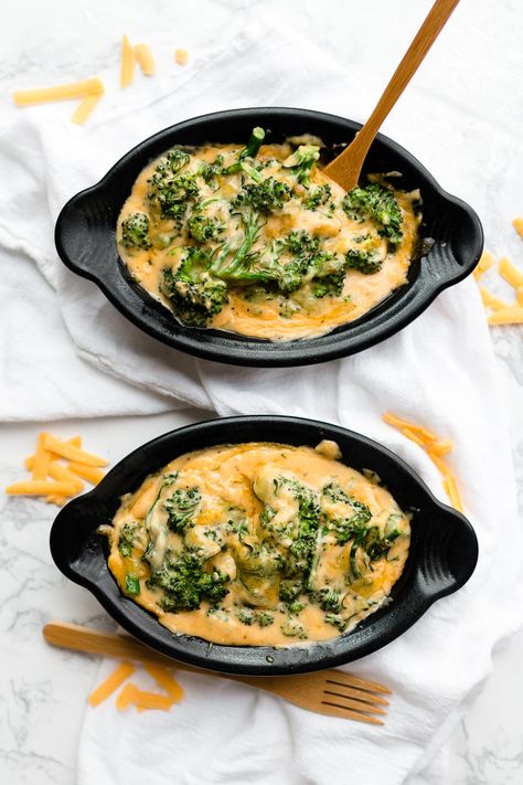 For parties, potlucks, and family dinners, you really cant beat this Copycat Outback Broccoli and Cheese Recipe. It's simple but so delicious, and it's a great way to sneak some veggies into your meal. Outback Broccoli Recipe, Best Cheese Sauce, Outback Steakhouse Recipes, Outback Recipes, Sauce For Broccoli, Copycat Outback, Broccoli And Cheese Recipe, Recipe For Broccoli, Cheese Sauce For Broccoli